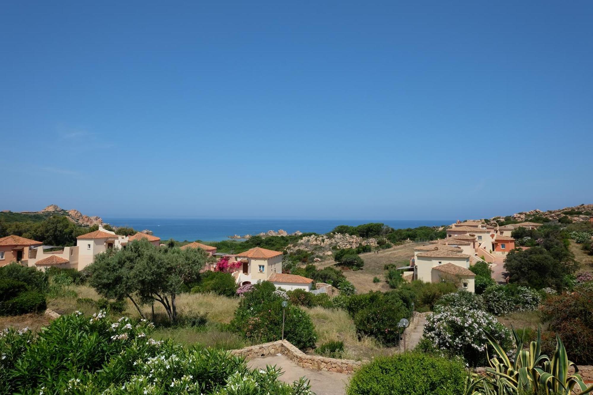 Calarossa Sardinia Apartments Isola Rossa Εξωτερικό φωτογραφία
