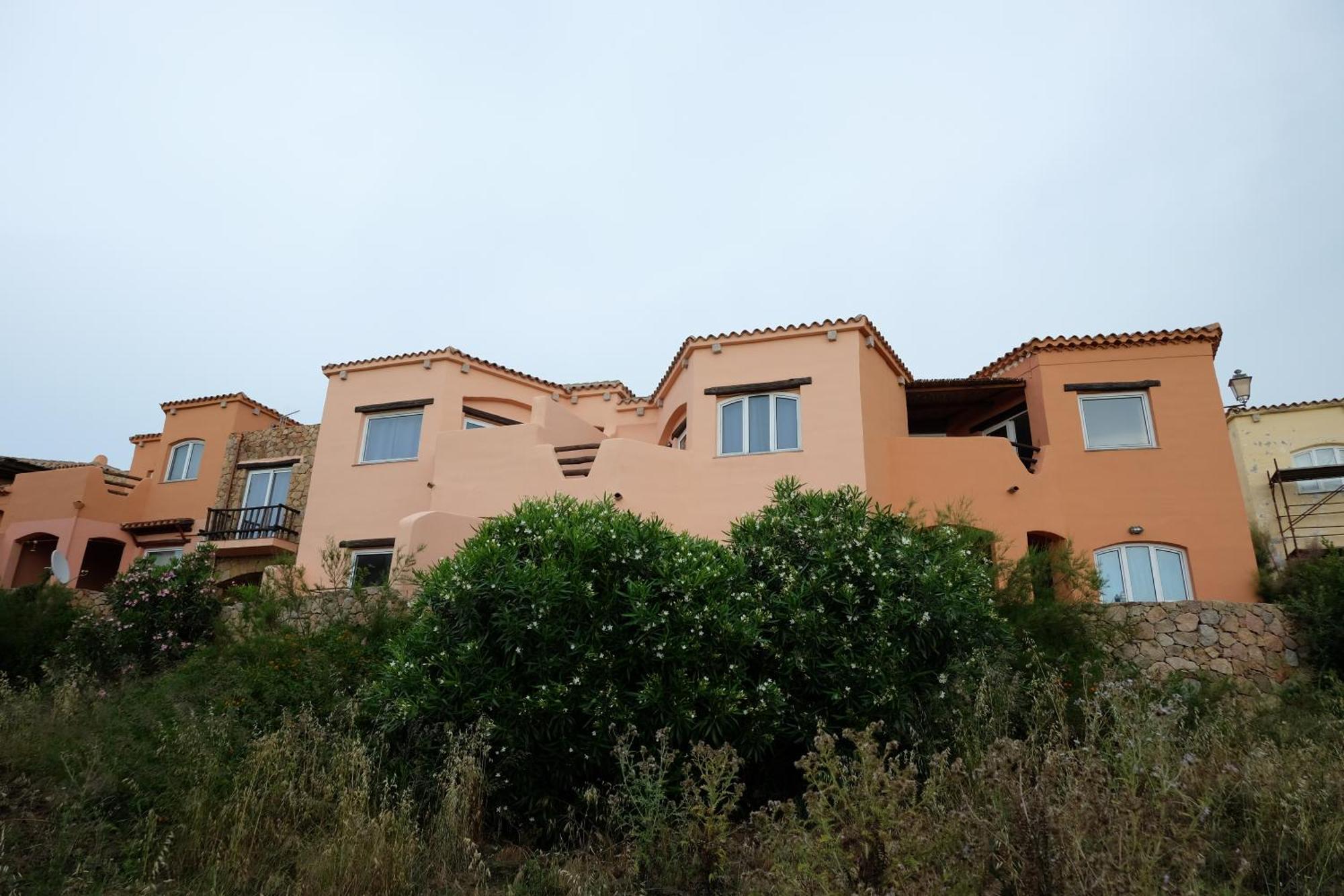 Calarossa Sardinia Apartments Isola Rossa Εξωτερικό φωτογραφία